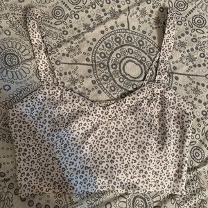 Abercrombie & Fitch Leopard Print Cropped Tank SzL